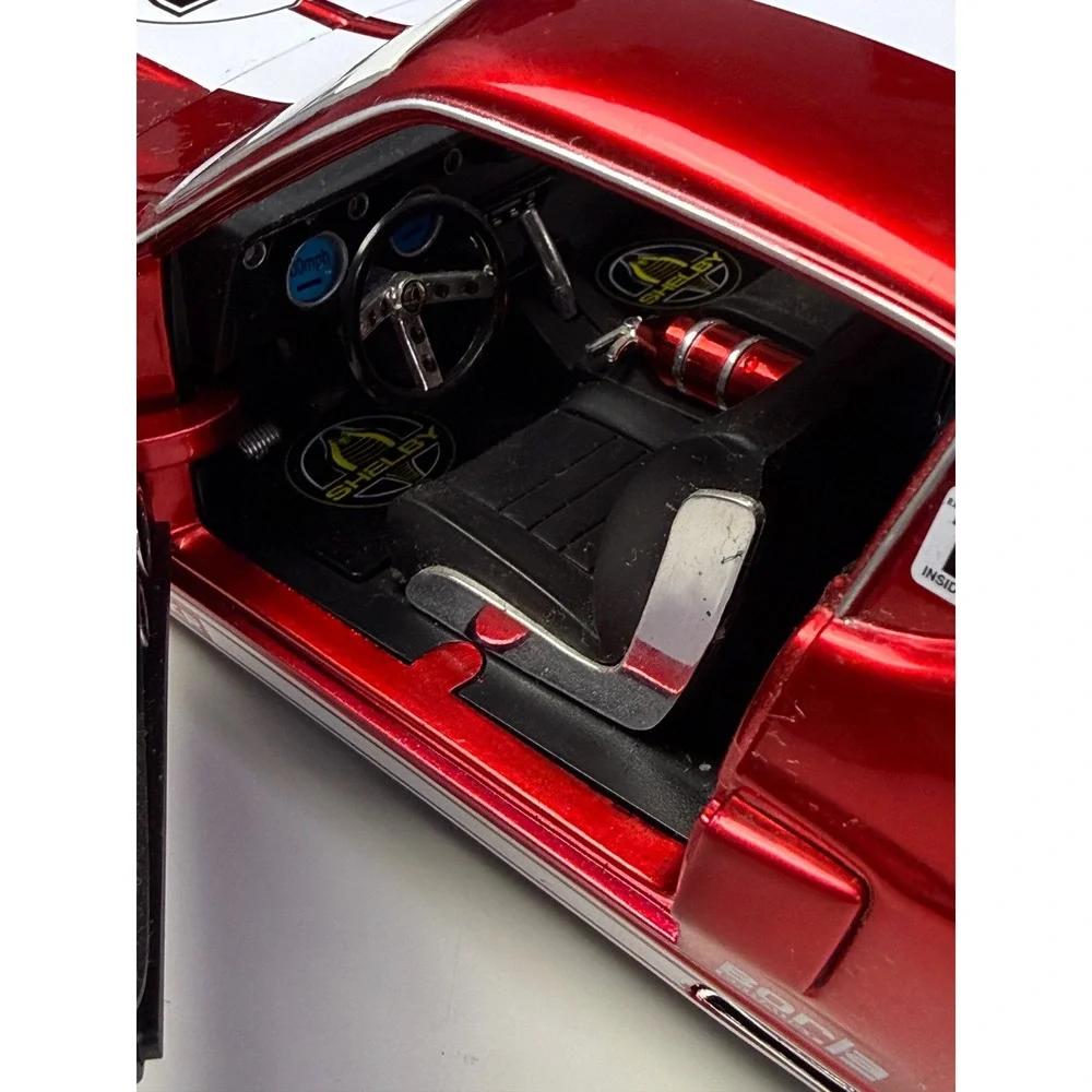 Jada Toys Bigtime Muscle 1967 Ford Mustang Shelby GT500KR 1:24 Diecast Red White - Picture 9 of 14